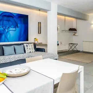 https://luxury-apartment-manarola.hotelitalianriviera.com